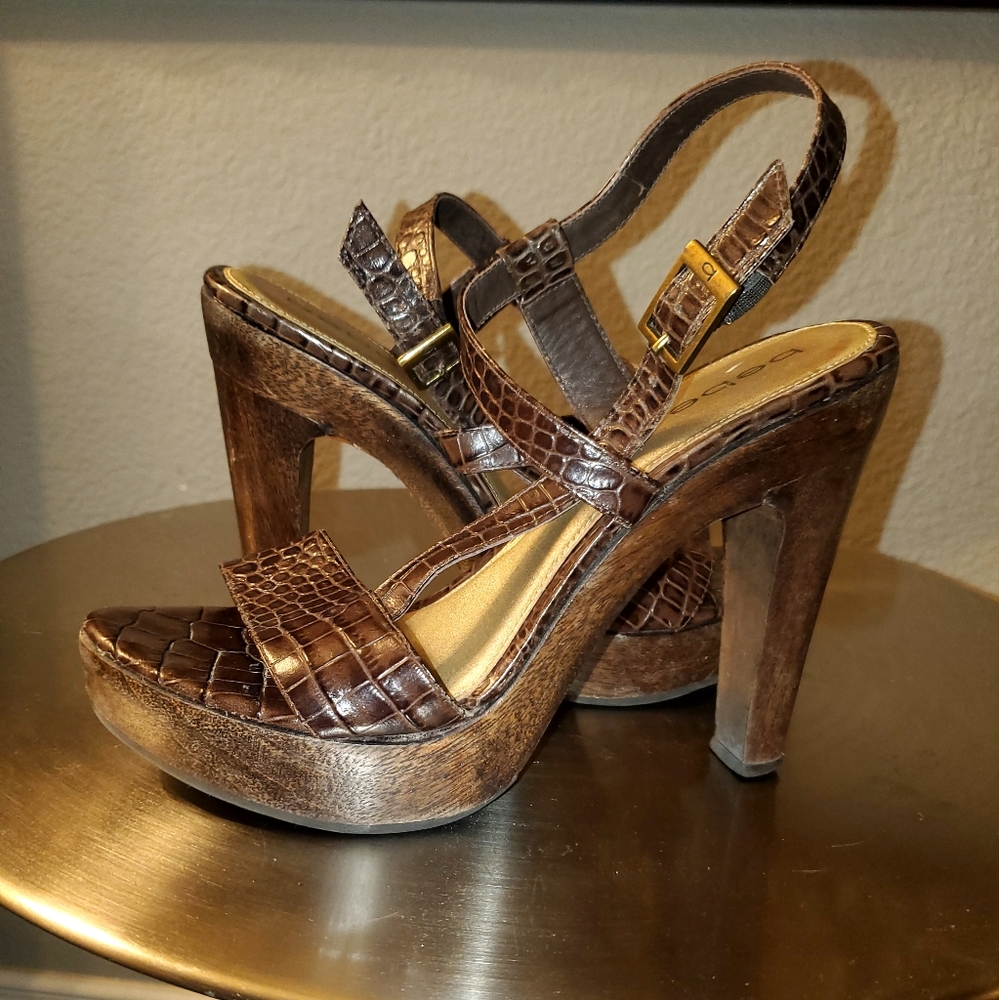 bebe Crock Print heels